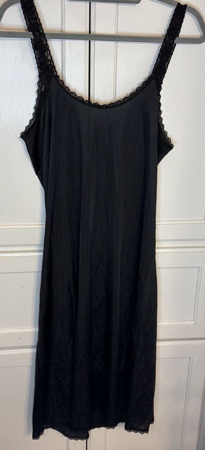 Vintage 80s Maidenform Black Lace Slip Dress Nightgown Lingerie Size 36 USA 6