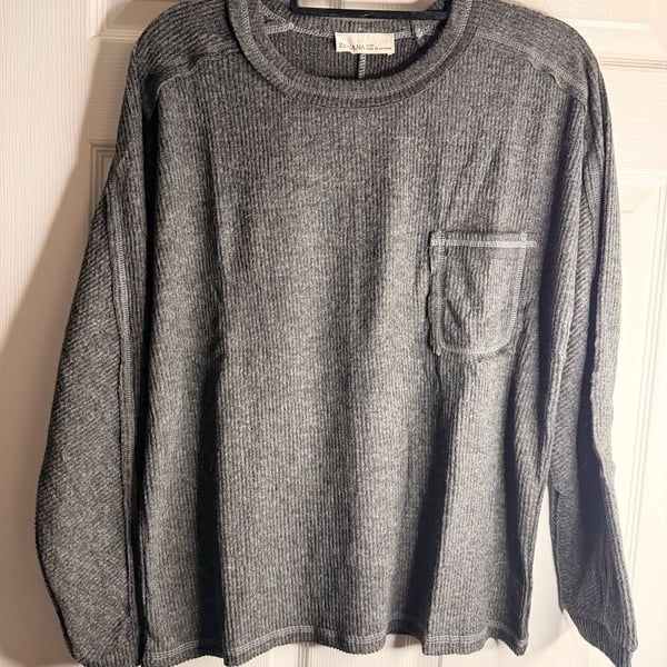 Zenana Long Sleeve Top Size S/M Gray Brushed Hacci Pocket