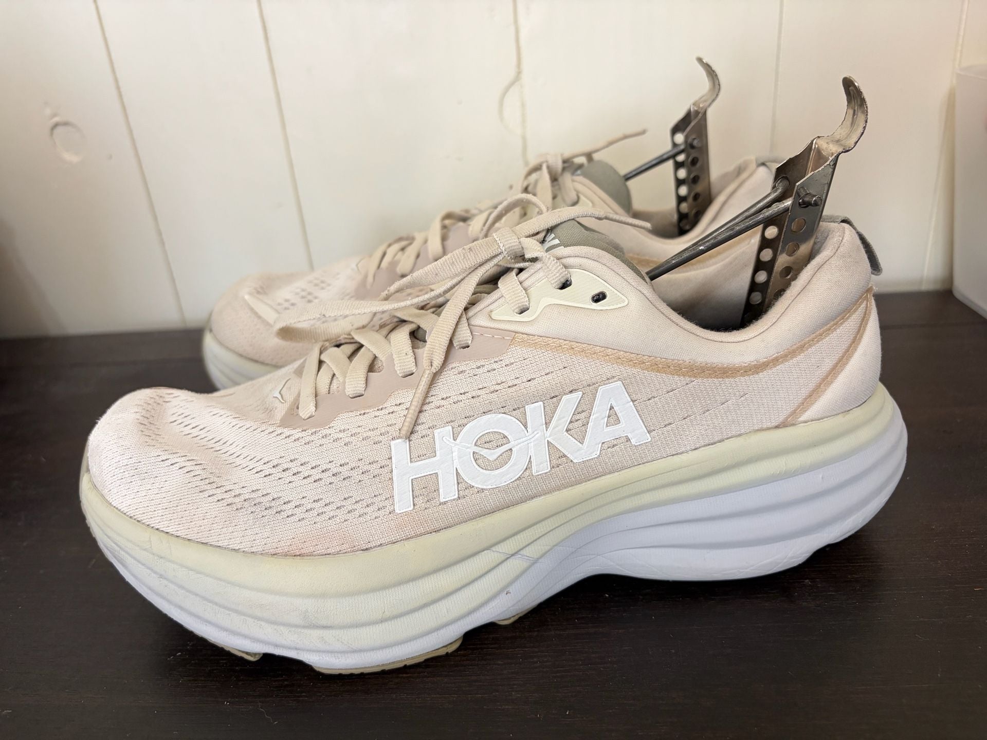 Hoka womens Bondi 8 Running Shoes, Oat Milk/Barley, US 8.5 D 7