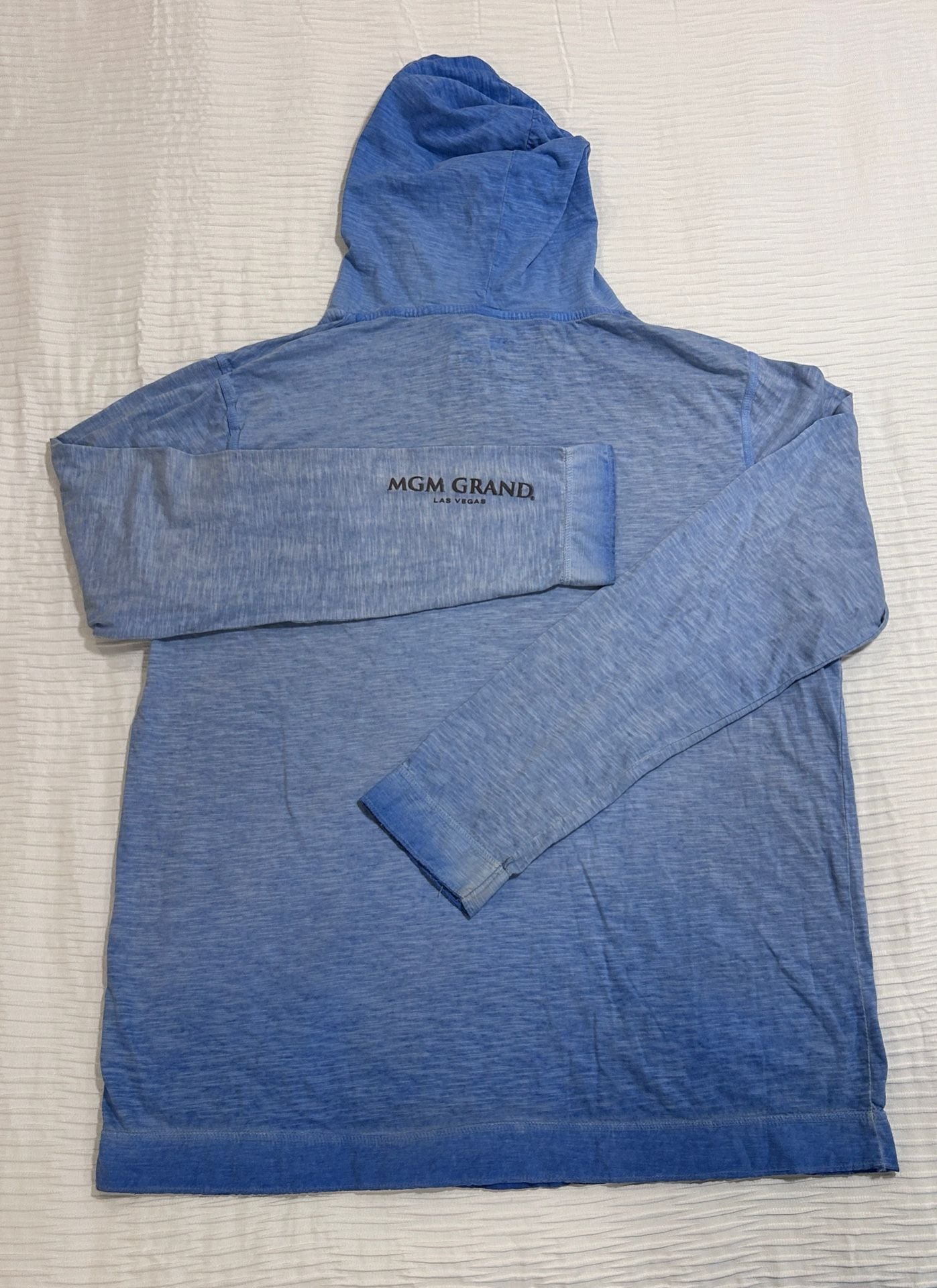 MGM Grand Hoodie Size XL Blue Lion Graphic Las Vegas 4