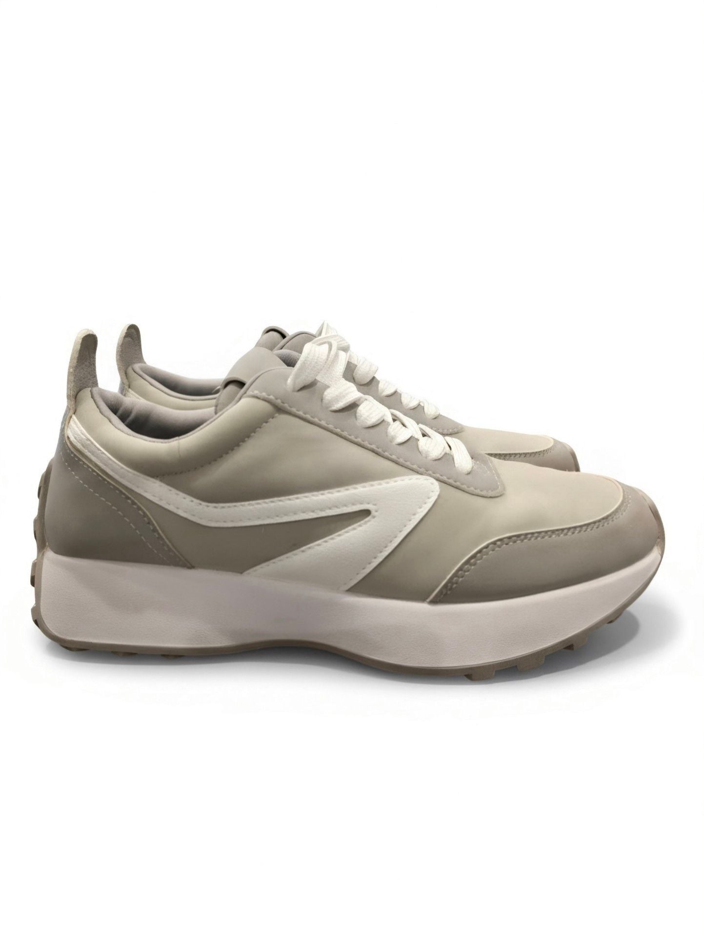 DV by Dolce Vita Bynx Sneakers Gray Lace Up Lifestyle Shoes 8