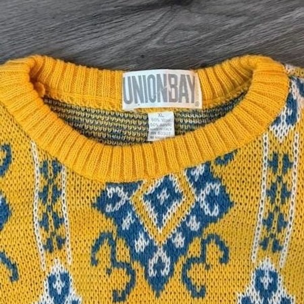 Vintage Unionbay Made in Italy Yellow and Blue Geometric Pattern Knit Sweater