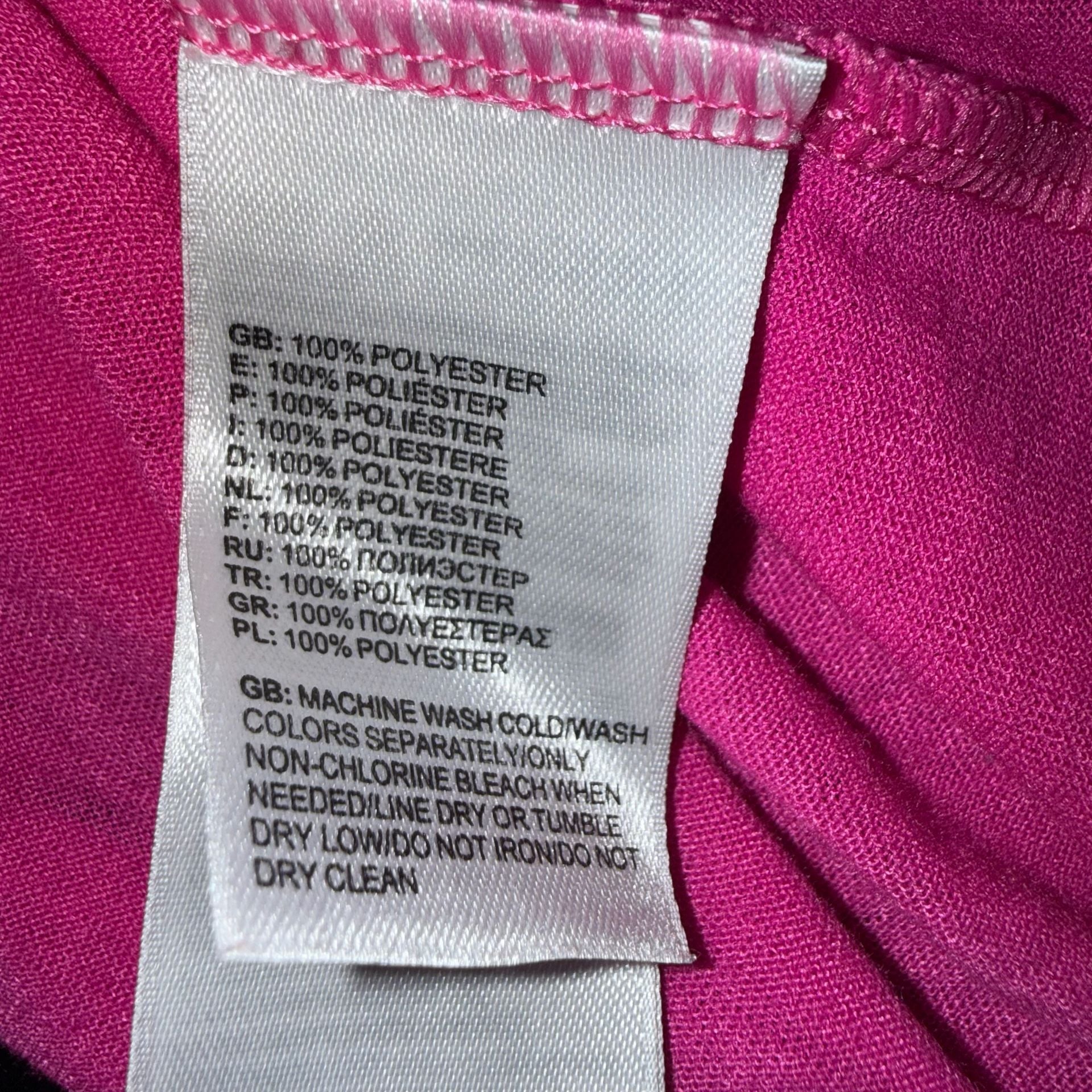 The North Face Reaxion Amp V-Neck Size M Pink Shirt 8