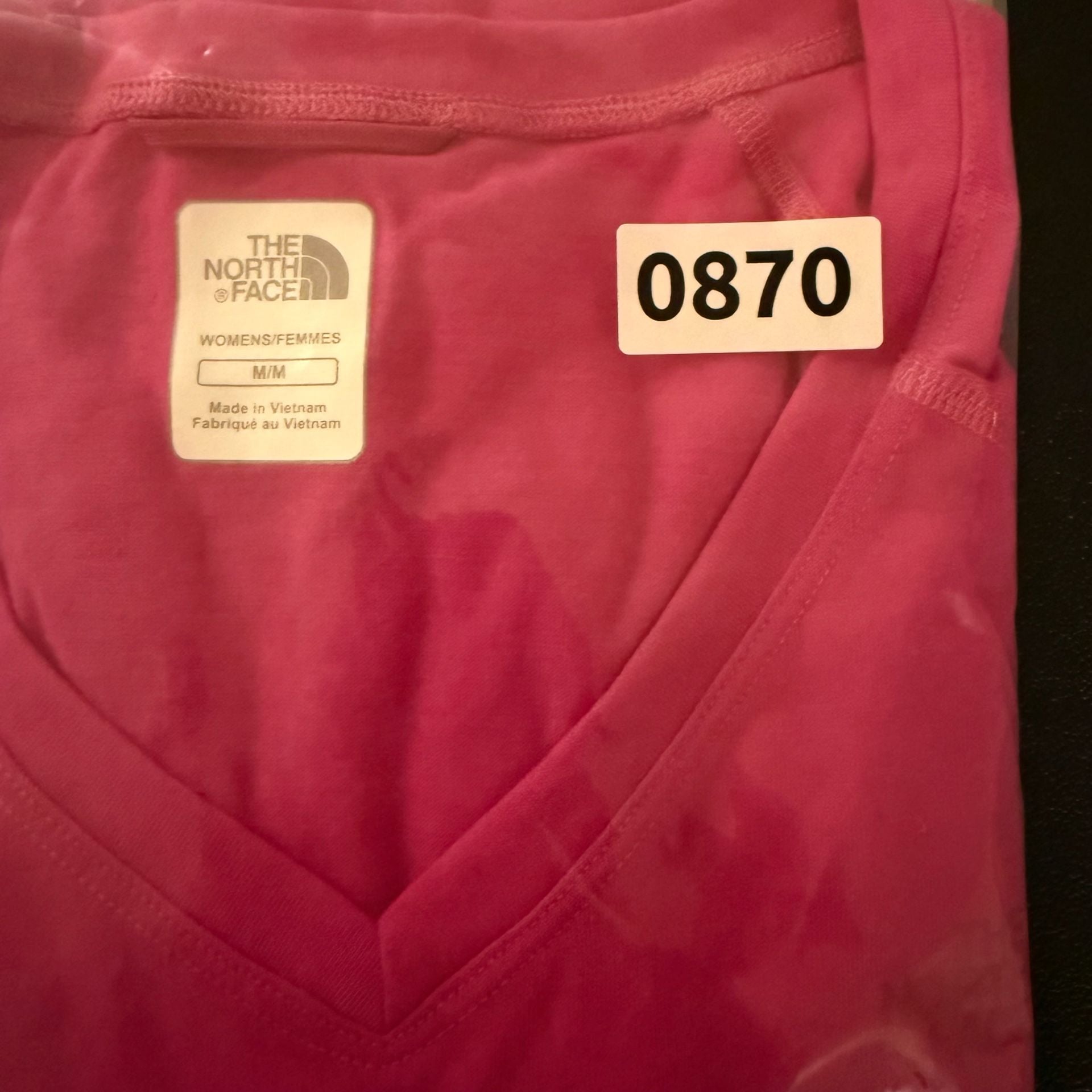 The North Face Reaxion Amp V-Neck Size M Pink Shirt 9