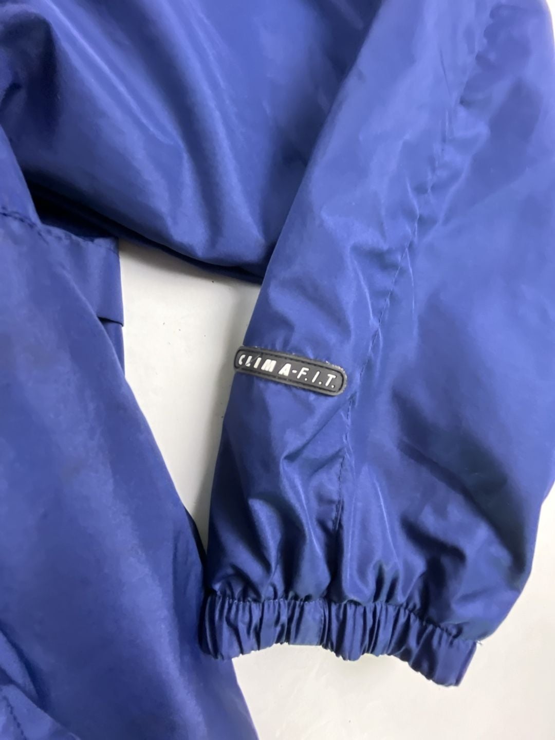 Nike Niketown Clima-Fit Windbreaker Size S Blue Red Jacket OF 4