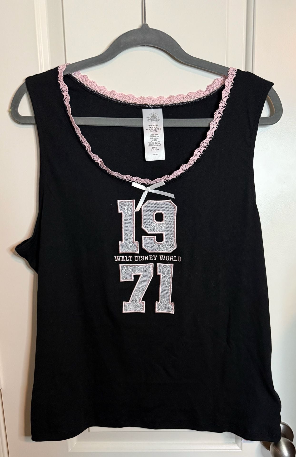 NWT Disney Walt Disney World Tank Top Size XXL Black Lace 2