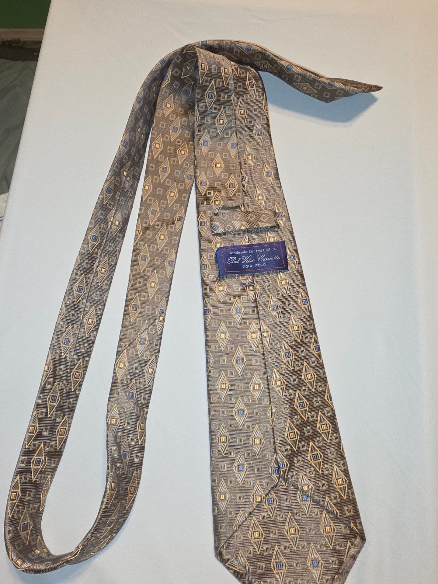 Bel Velo Cravatte Silk Necktie Gray Brown Geometric Diamond Pattern 4