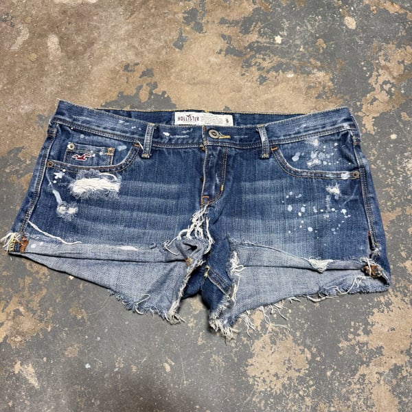 Hollister Denim Shorts Size 9 Distressed Paint Splatter