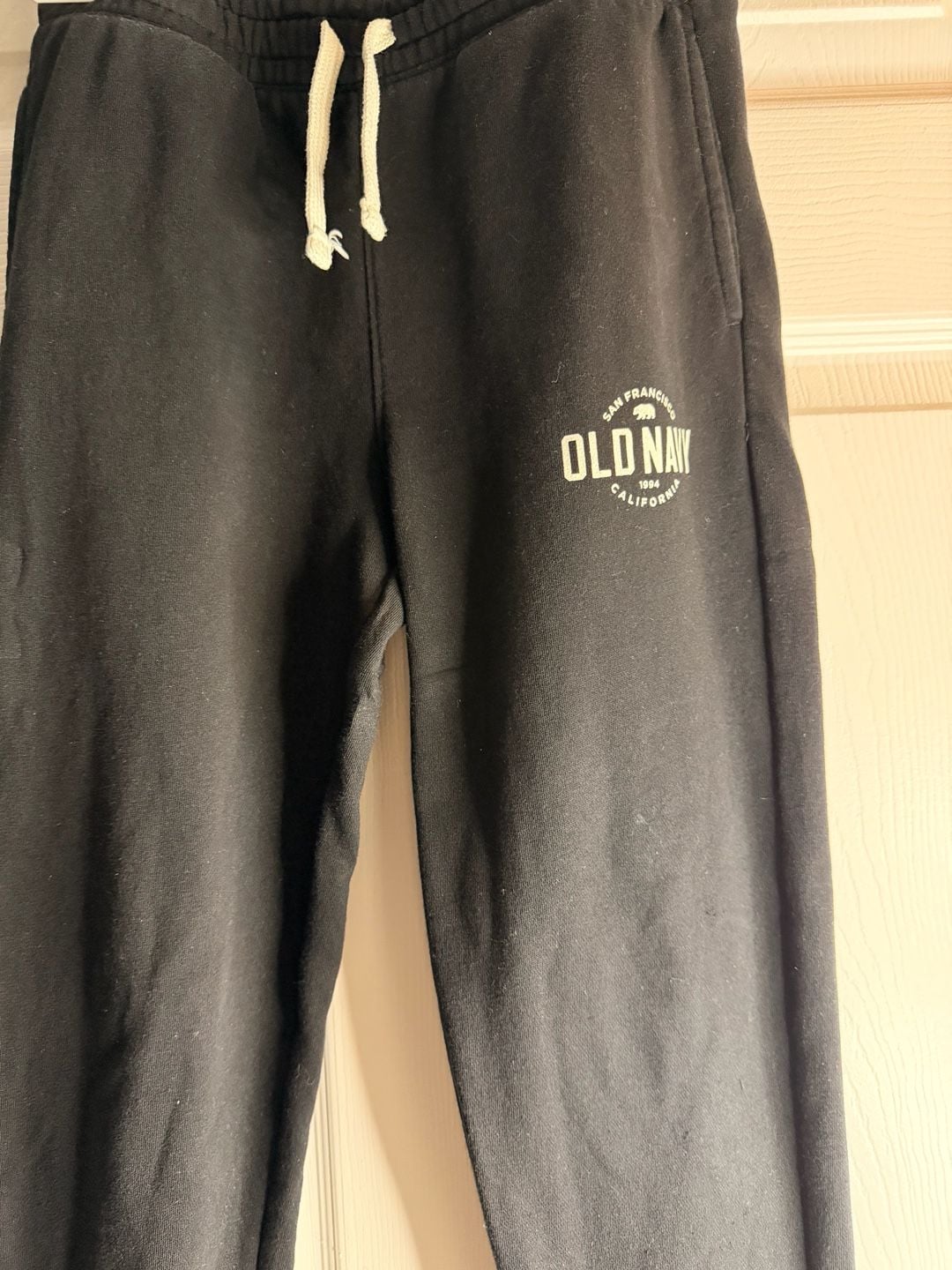 Old Navy Jogger Sweatpants Size L (10-12) Black Logo Graphic 3