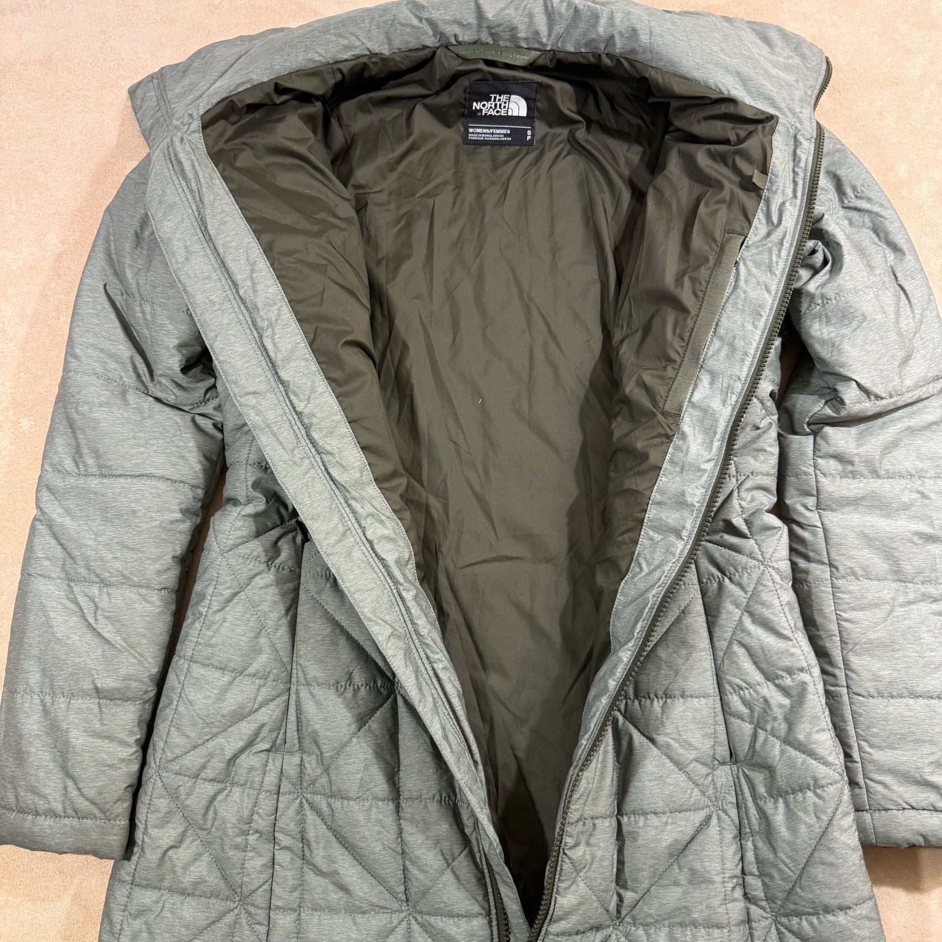North Face Women's Insulated Quilted Black Arlynne Long Jacket Parka 3
