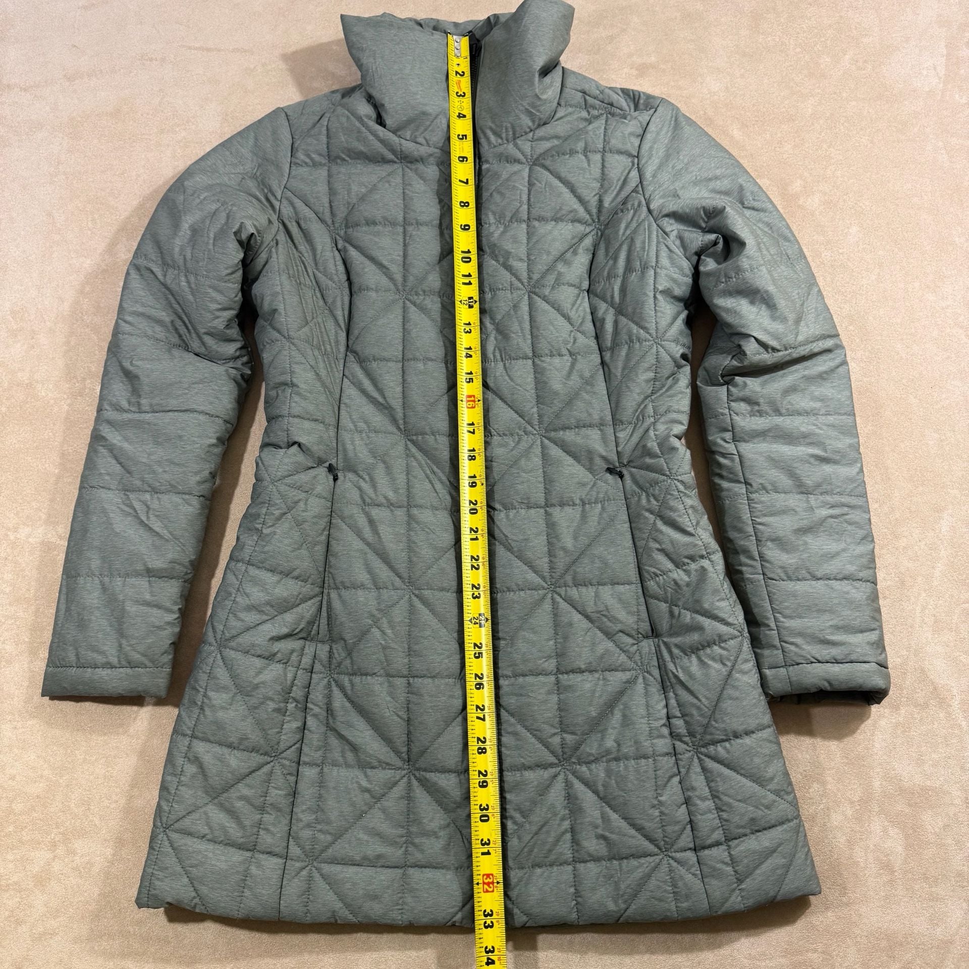 North Face Women's Insulated Quilted Black Arlynne Long Jacket Parka 7