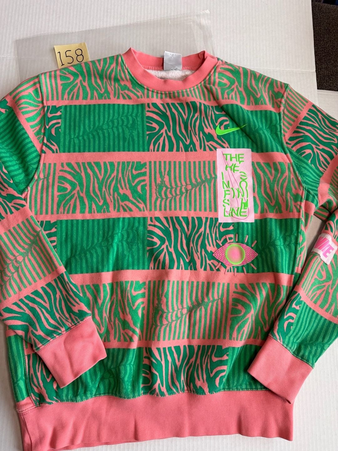 Nike Club Fleece Trippy Safari Sweatshirt Size S Green Pink Crewneck 2