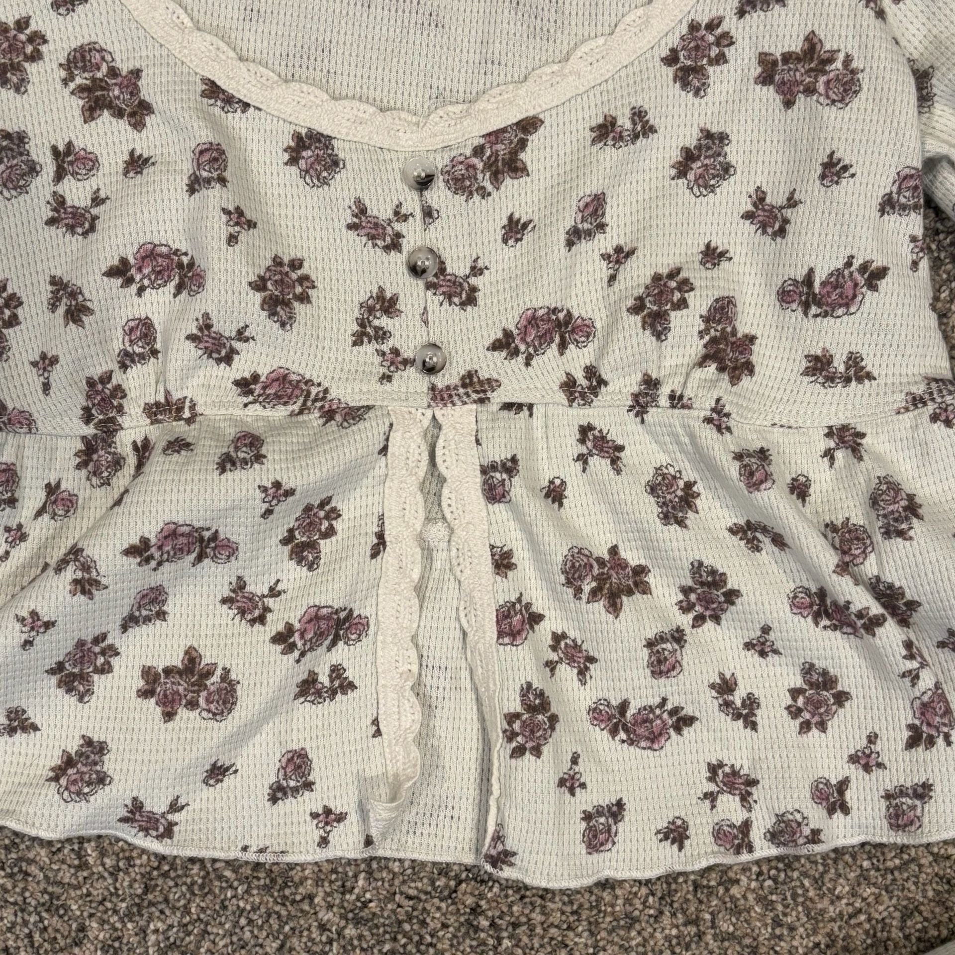 Kirious LA Floral Waffle Knit Top Size S Long Sleeve 13