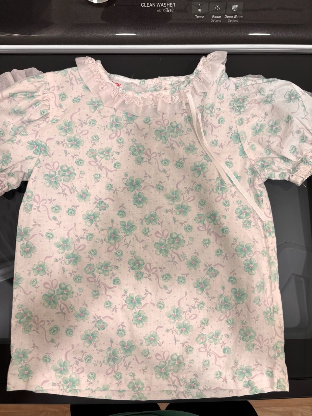 Kid’s Floral Top Size 6X White Green Cotton Lace 2