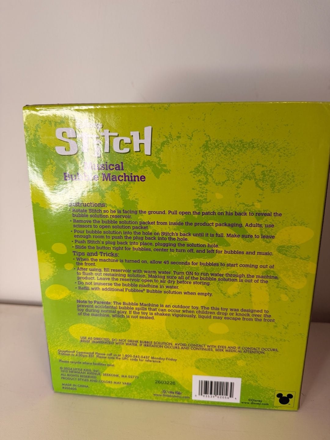 Disney Stitch No-Spill Musical Bubble Machine 4