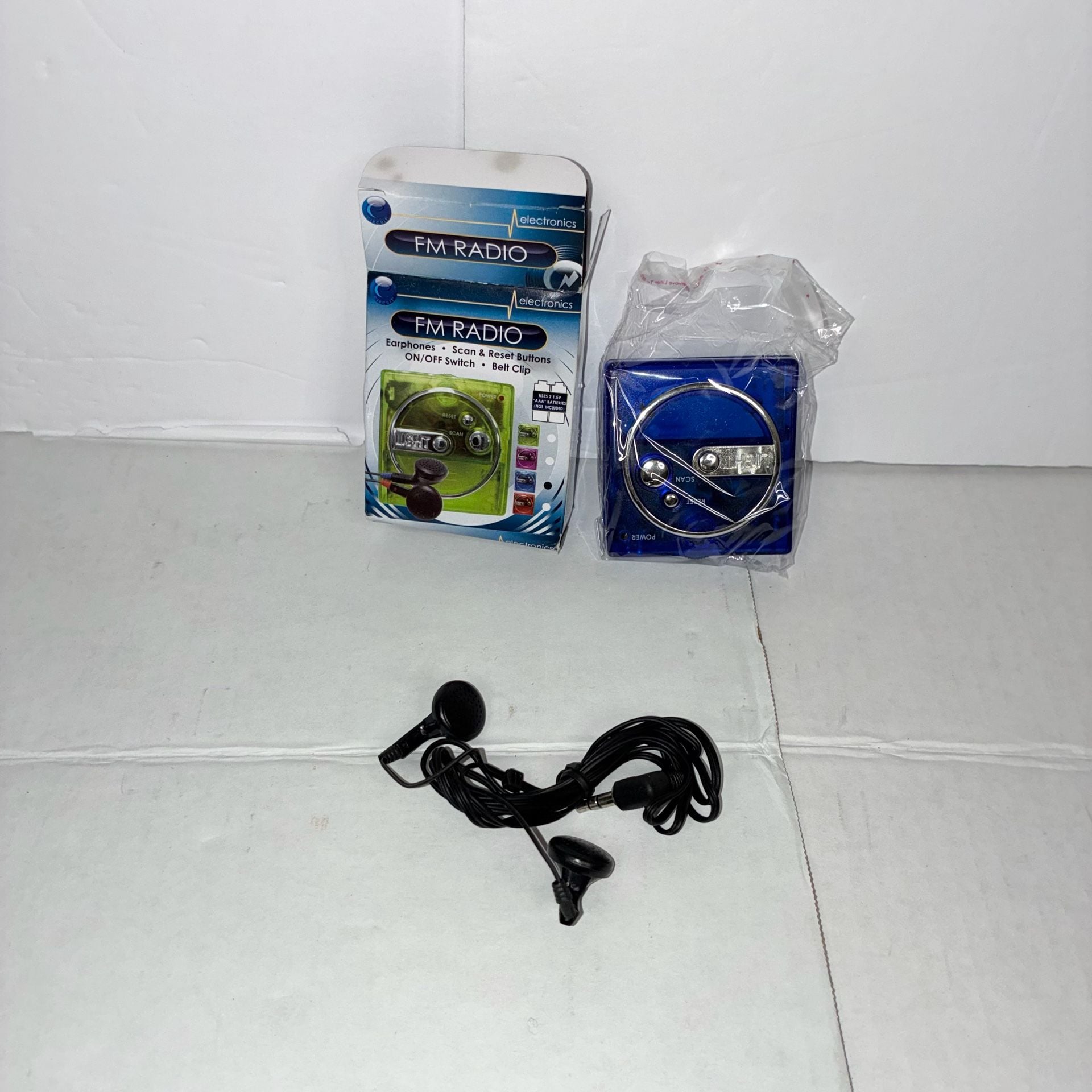 Greenbrier Electronics Mini FM Radio With Earphones Blue 1