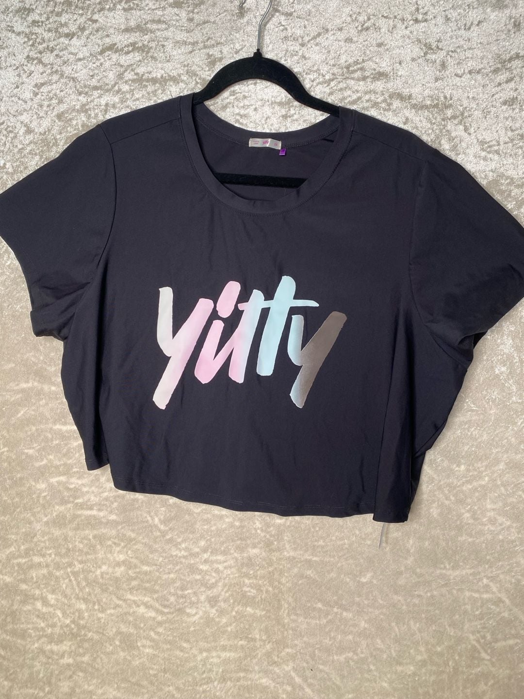 Yitty Logo Crop T-Shirt 2