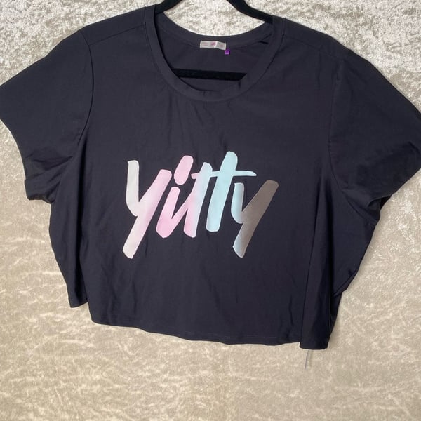Yitty Logo Crop T-Shirt 
