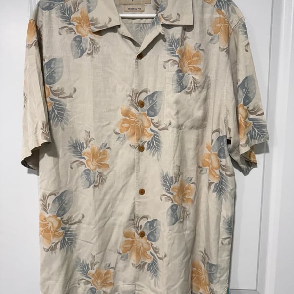 Tommy Bahama 100% Silk Hawaiian Floral Aloha Camp Shirt Coastal Men’s L