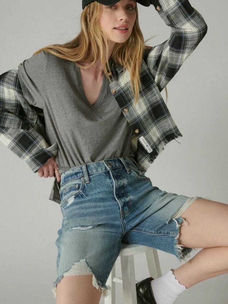 Lucky Brand 90s Loose Short Size 10/30 Distressed Denim 2