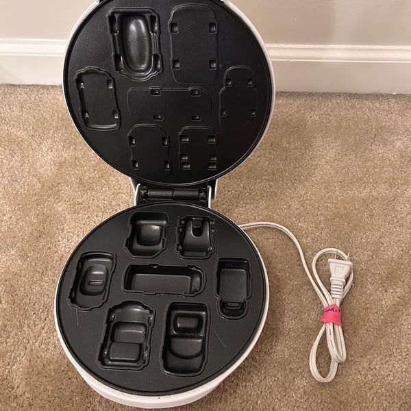 CucinaPro Waffle Wow Car Waffle Maker