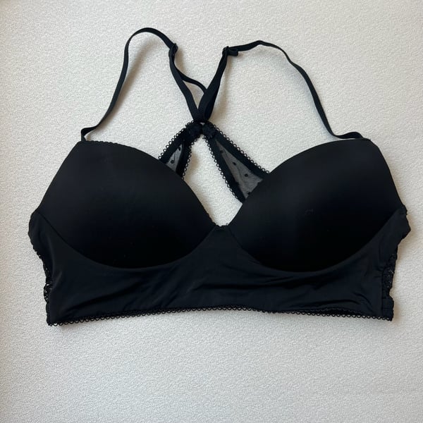 Victoria's Secret Black Racerback Bra Size Medium 