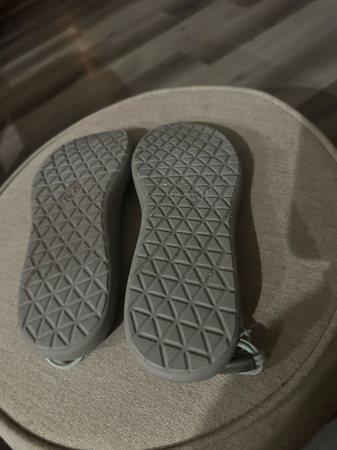 Teva Voya Infinity Sandals Size W10 Olive Green 3