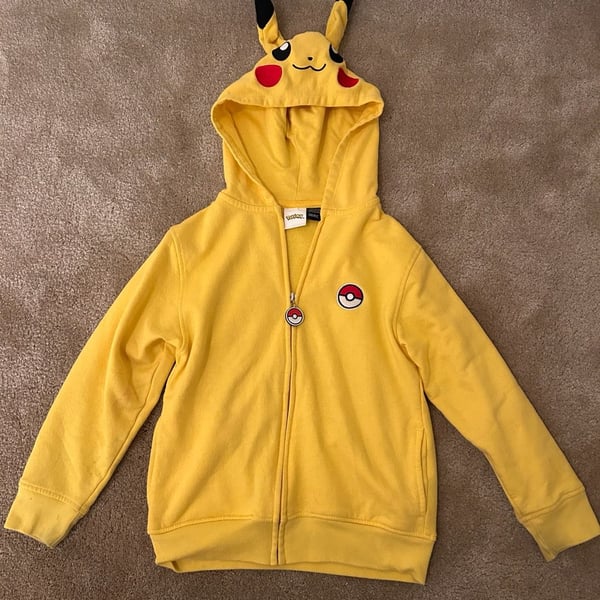 Pokemon Pikachu Zip-Up Hoodie Size SM/P/C Yellow