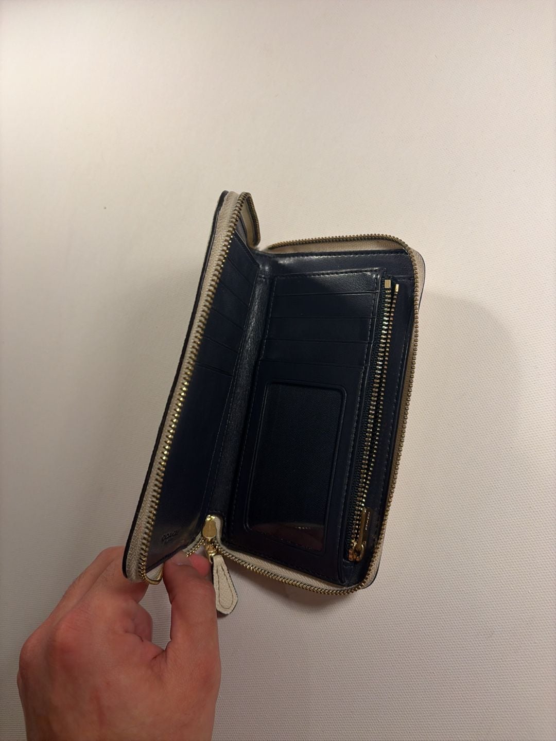 Coach Medium ID Zip Wallet Night Desert Postcard 4