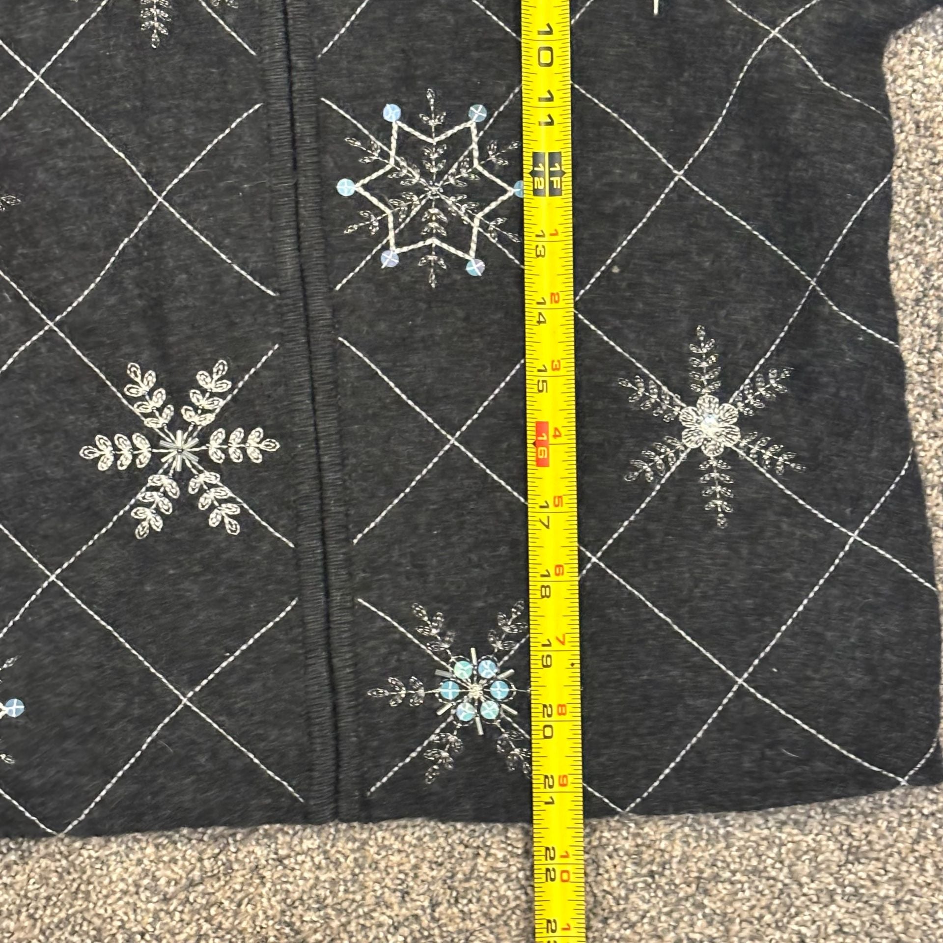 Talbots Cardigan Size PS Gray Wool Beaded Snowflake Zip 8