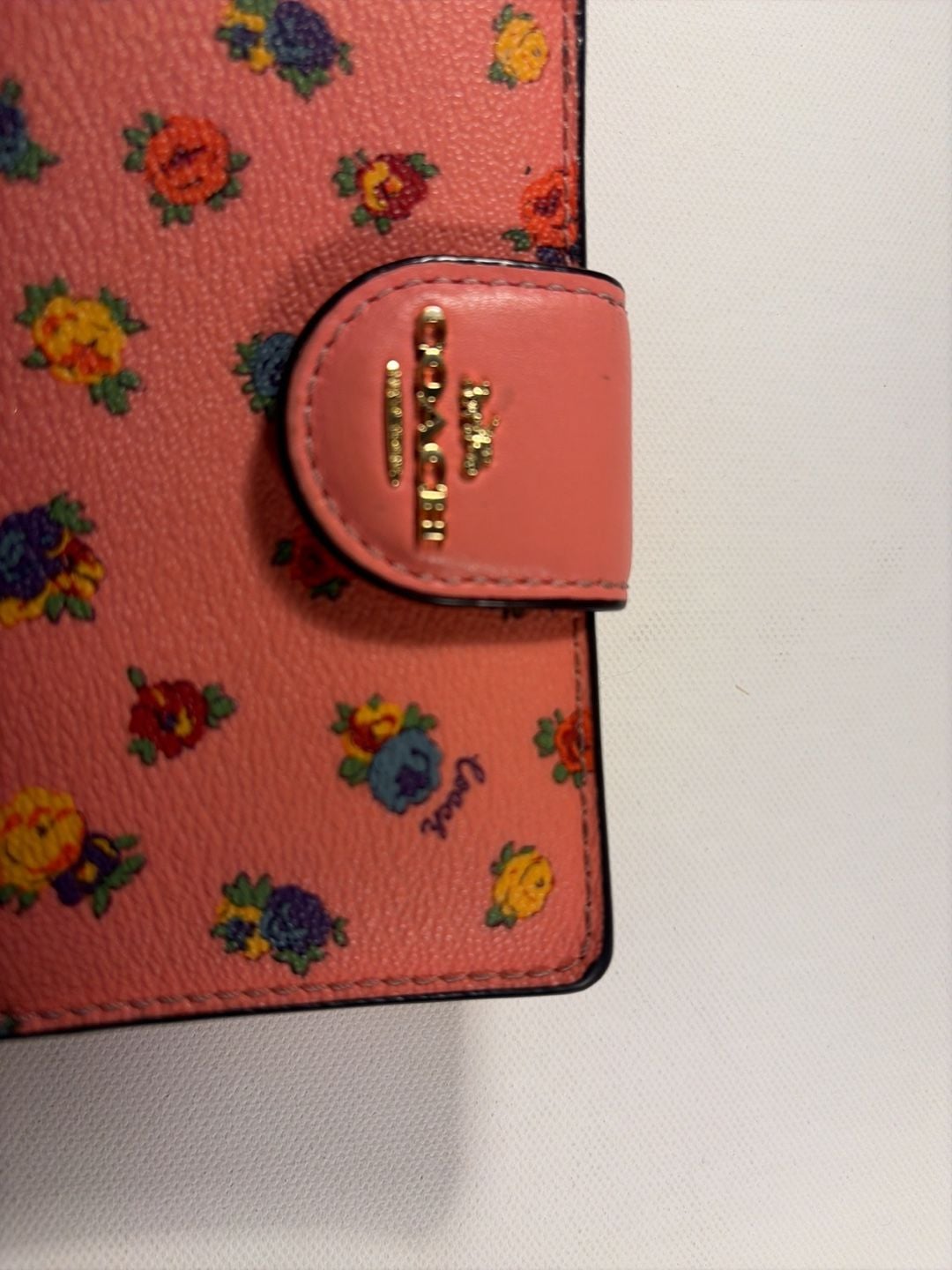 Coach Medium Corner Zip Wallet Vintage Rose Print 3