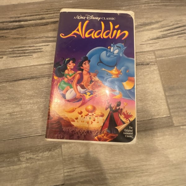 Walt Disney Classics Aladdin VHS Tape