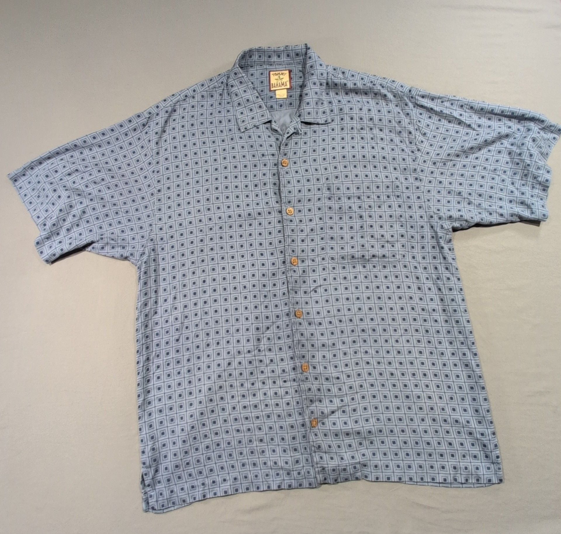 Tommy Bahama Silk Geometric Short Sleeve Shirt Size L Blue Camp Very soft 3