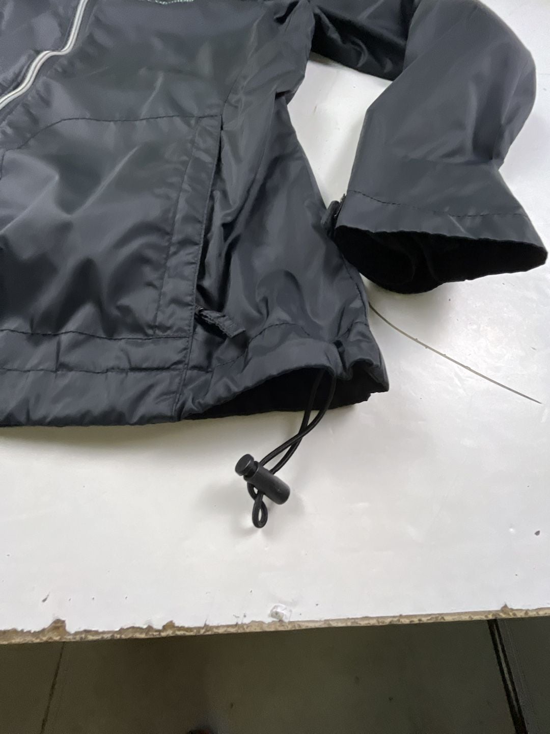 Columbia Switchback III Rain Jacket Size M Black Hooded Windbreaker OF 6