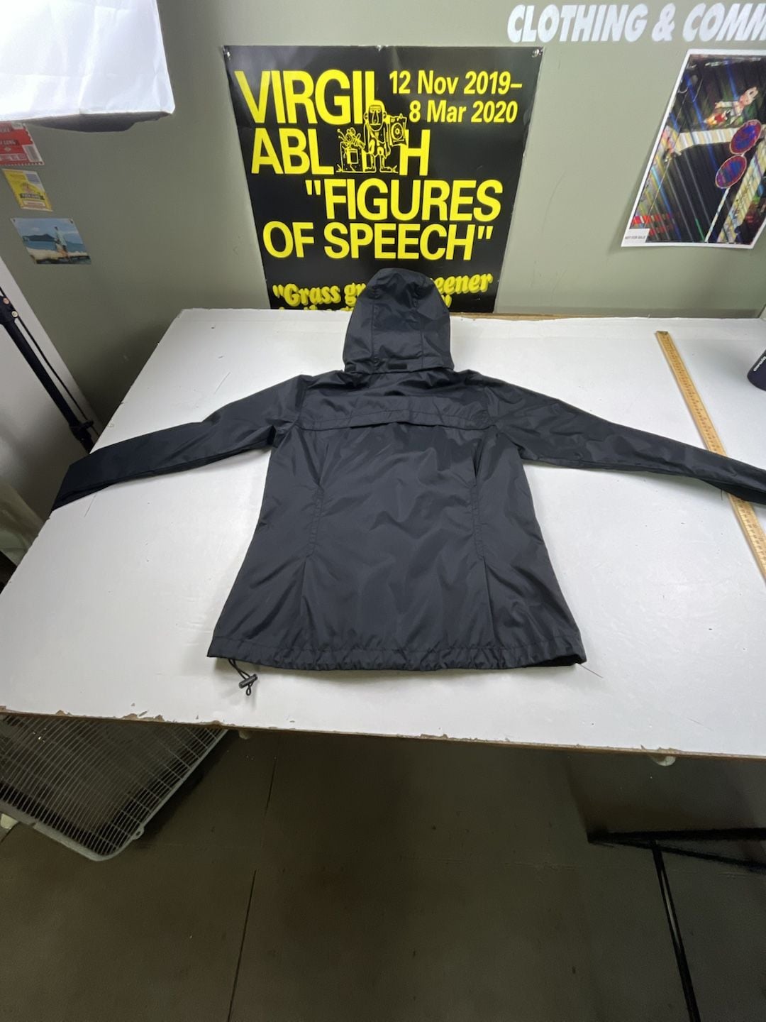 Columbia Switchback III Rain Jacket Size M Black Hooded Windbreaker OF 7