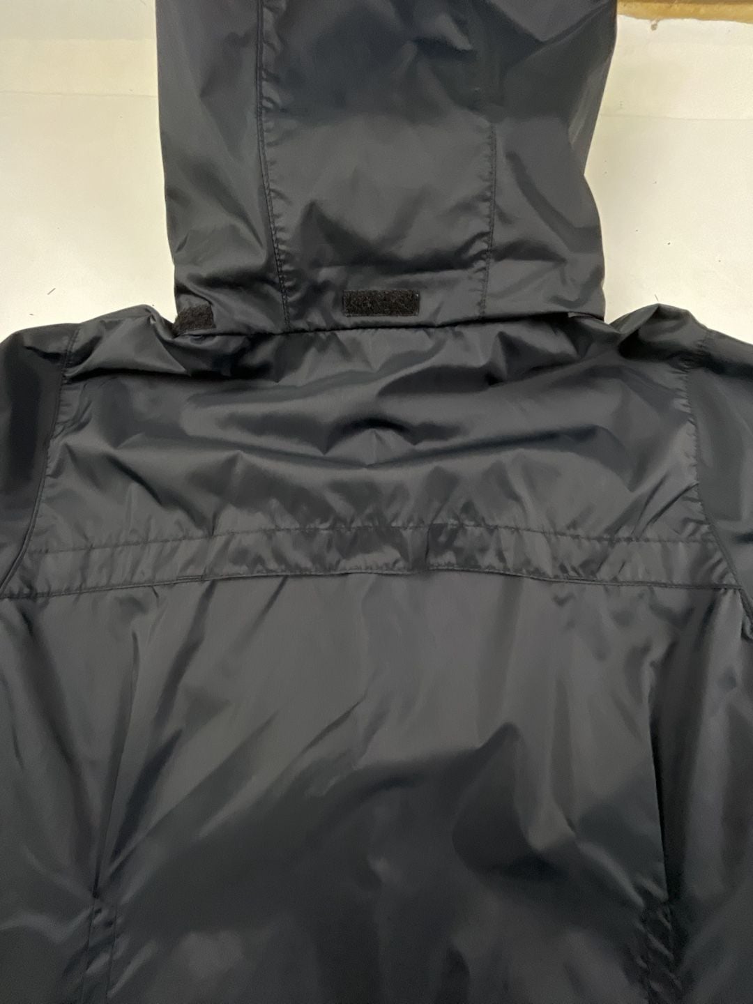 Columbia Switchback III Rain Jacket Size M Black Hooded Windbreaker OF 8