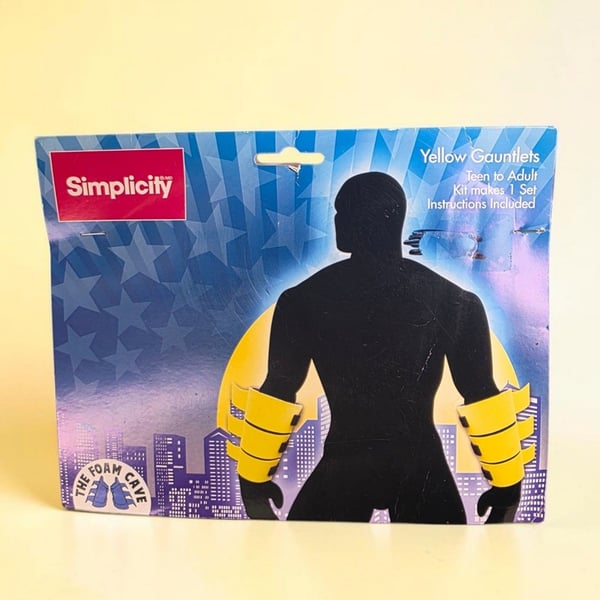 Simplicity Yellow Gauntlets Teen to Adult Size Foam Costume Kit
