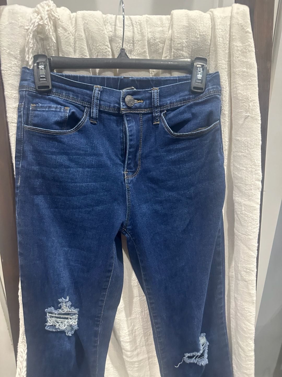 Ymi Jeans High-Rise Flare Size M Dark Wash Distressed 3
