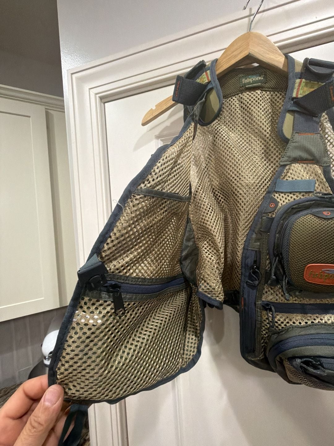 Fishpond Sagebrush Mesh Fly Fishing Vest Green 6