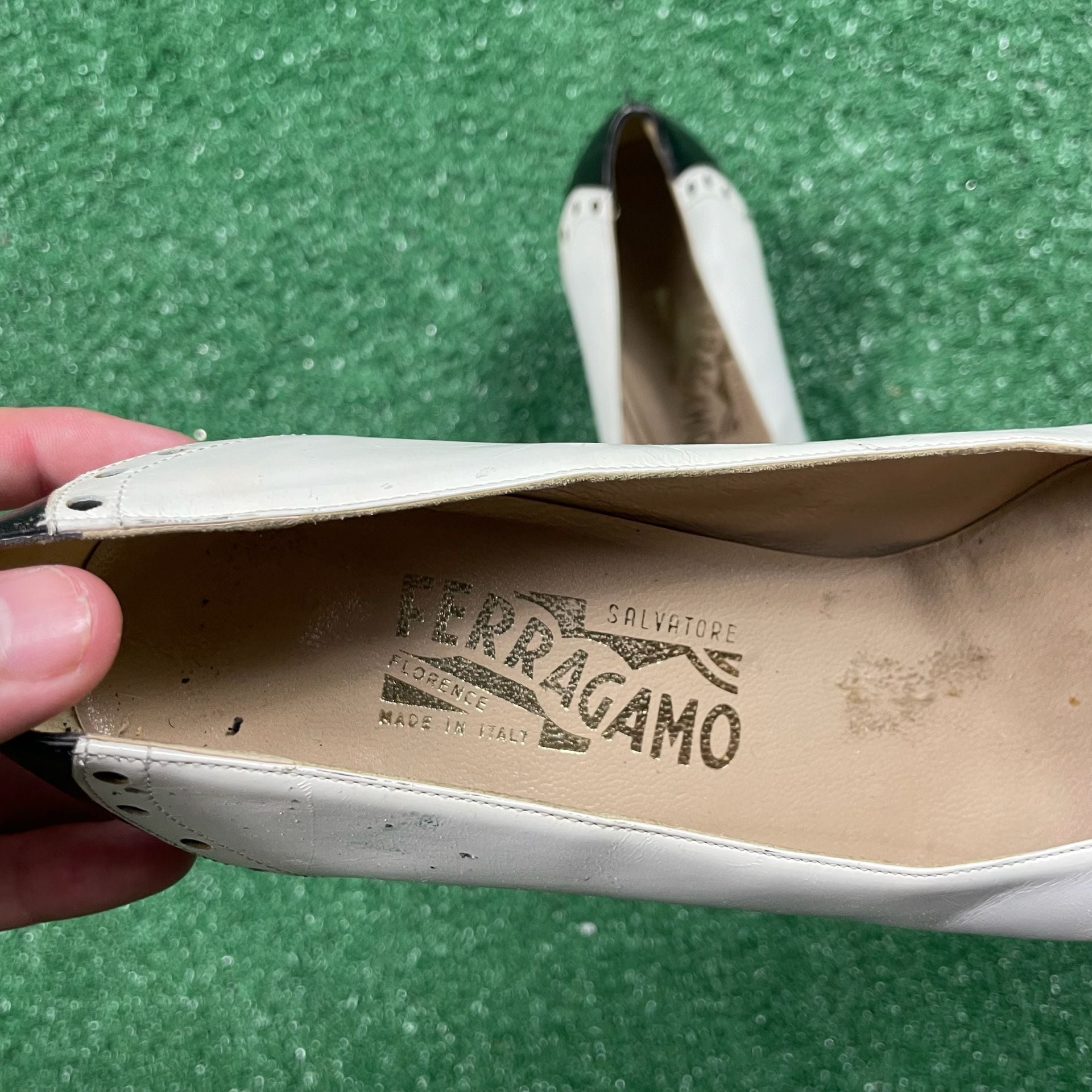 Salvatore Ferragamo Pumps Size 9 B Black White Leather Cap Toe Heels 5
