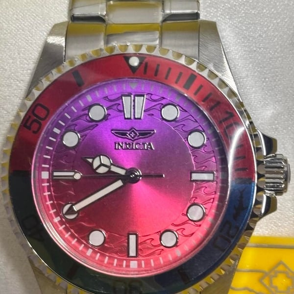 Invicta Pro Diver Quartz 40mm Pink Purple Dial Watch