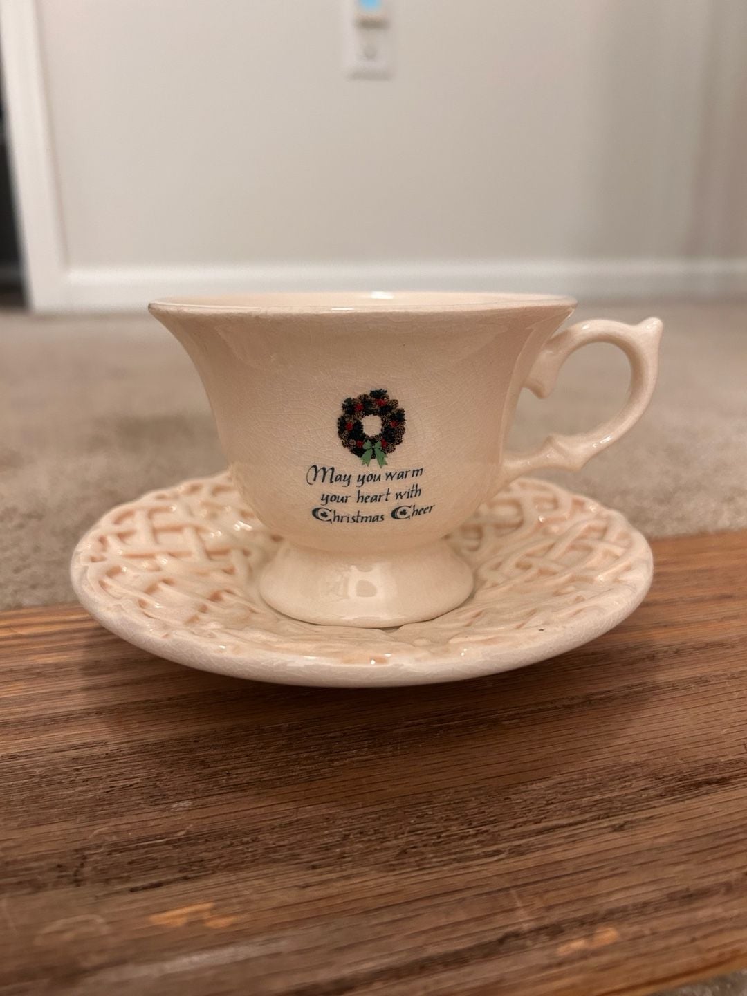 Russ Berrie Christmas Cup And Saucer Irish Wreath 1