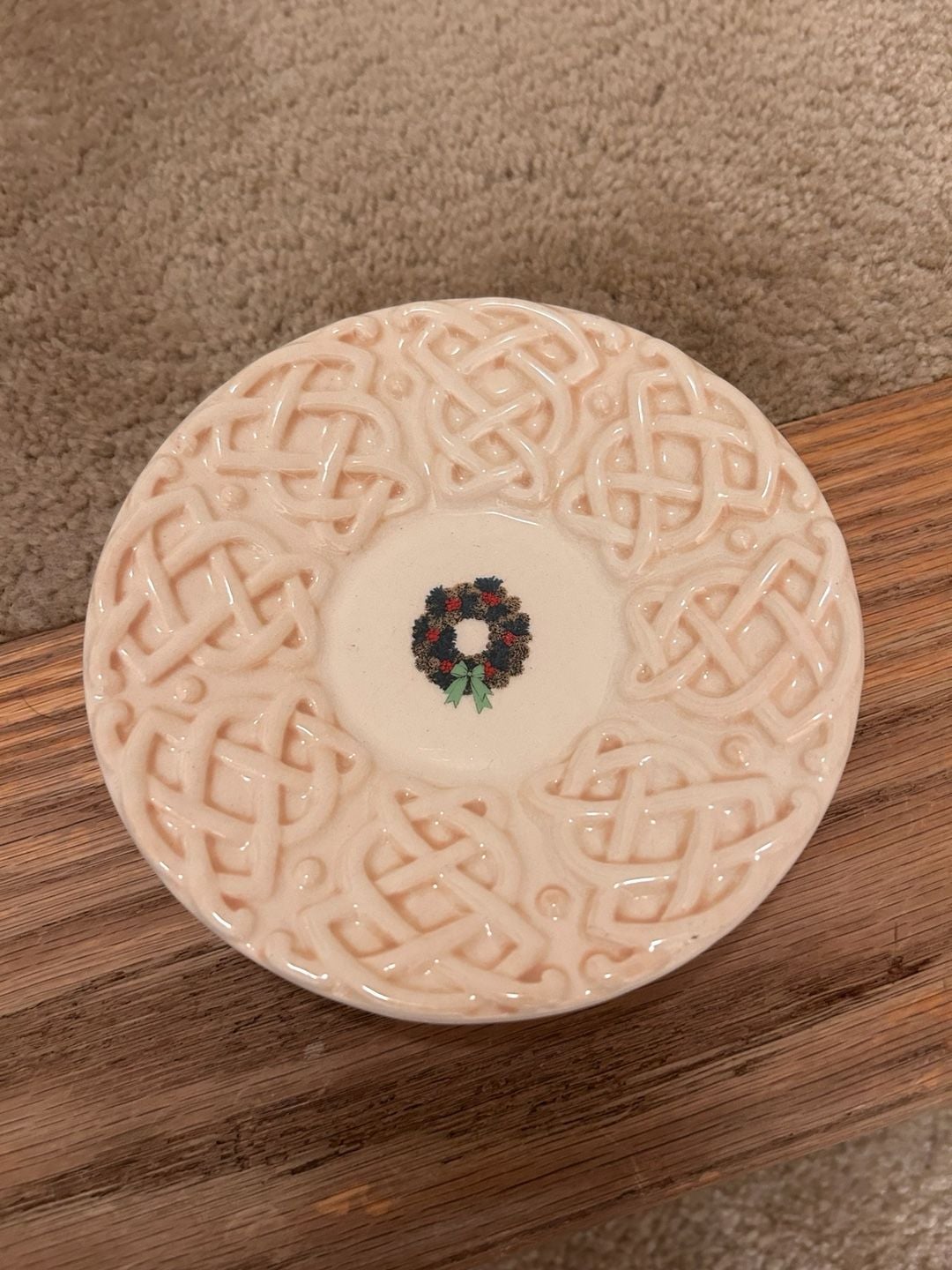 Russ Berrie Christmas Cup And Saucer Irish Wreath 3