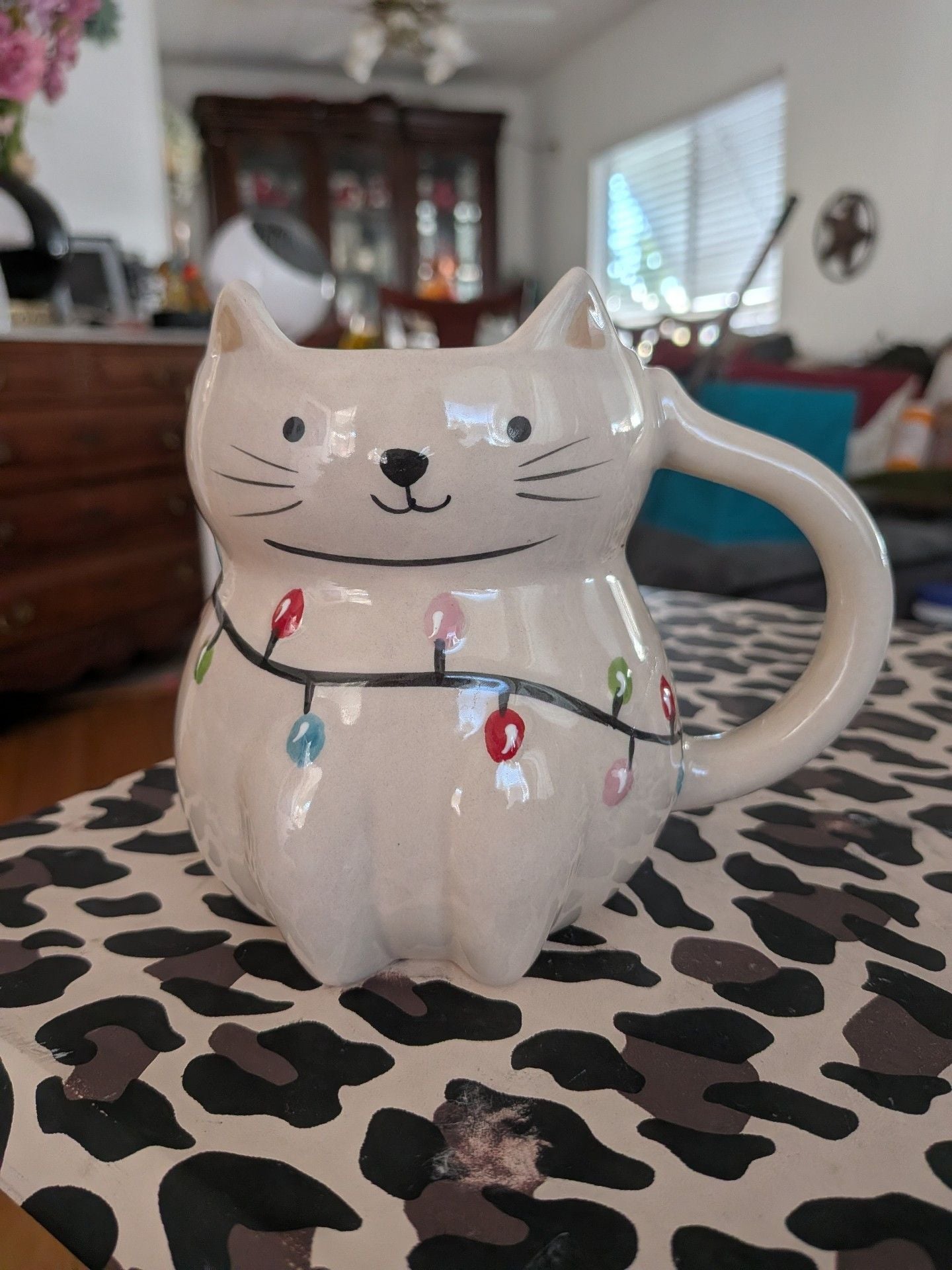 Ceramic White Cat Christmas Lights Coffee Mug 1