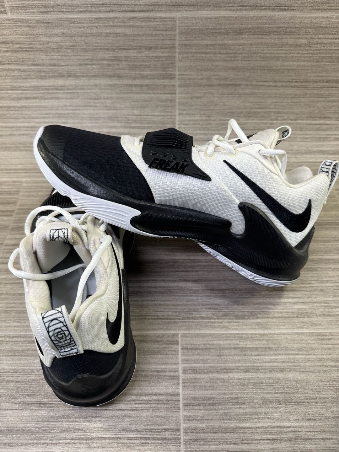 Nike Zoom Freak 3 TB White Black Basketball Shoes 5