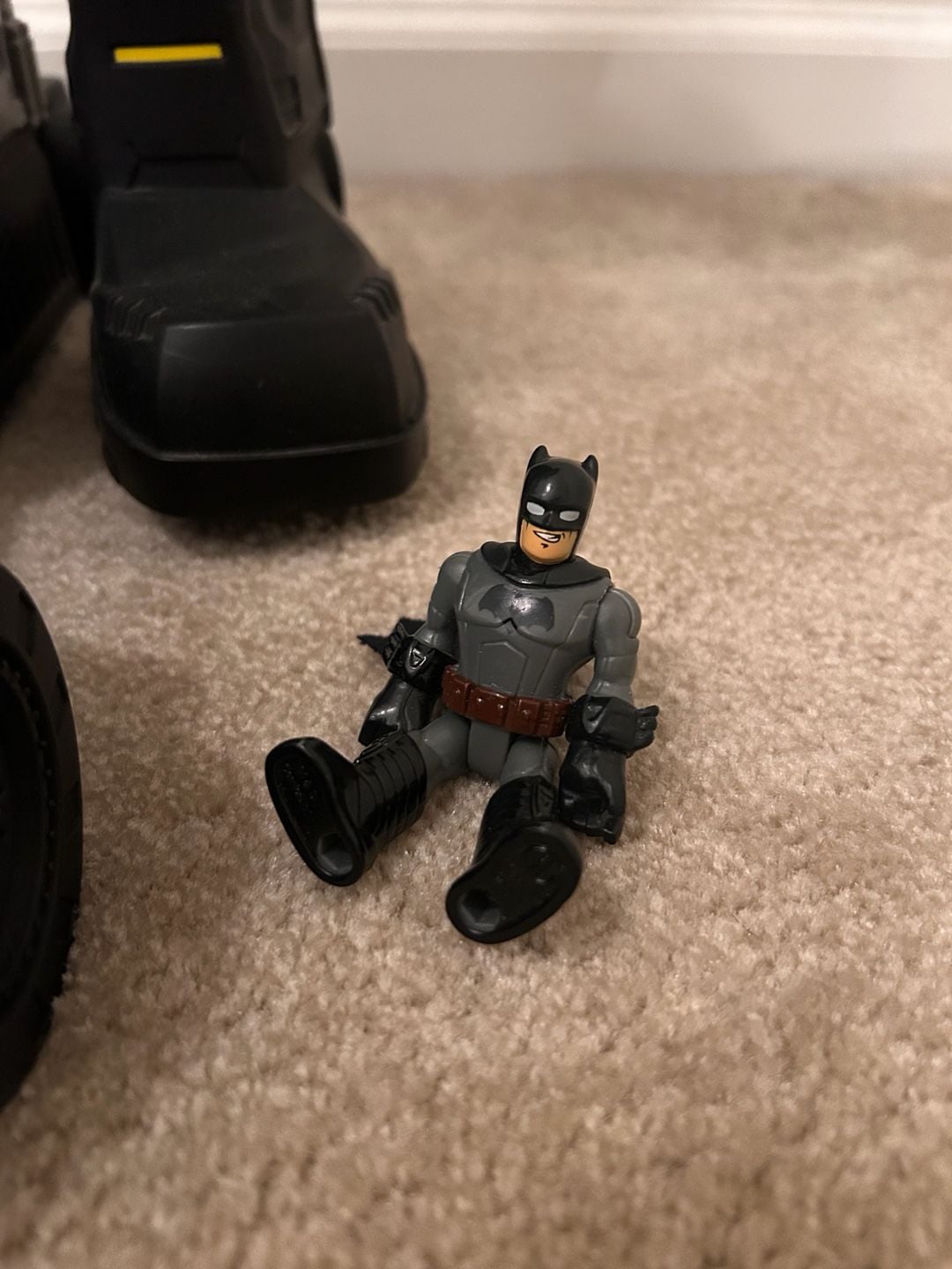 Fisher-Price Imaginext DC Super Friends Mega Bot 5