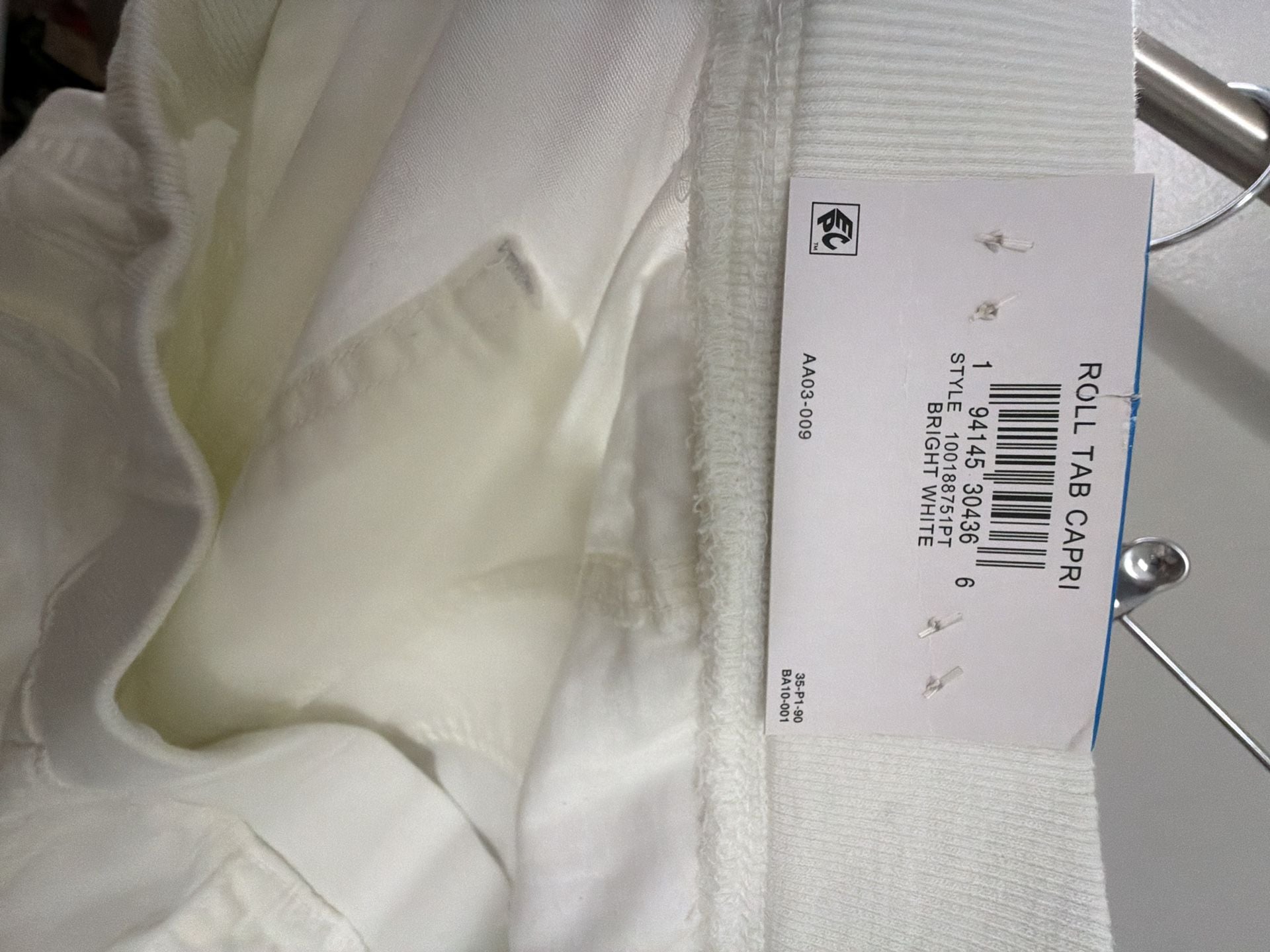 Style & Co Cargo Capri Pants PXL White Roll Tab Straight Mid Rise 4