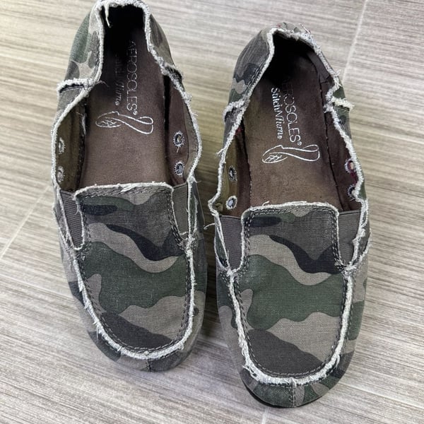 Aerosoles Stitch N Turn So Soft Camo Slip-On Shoes Size 7M