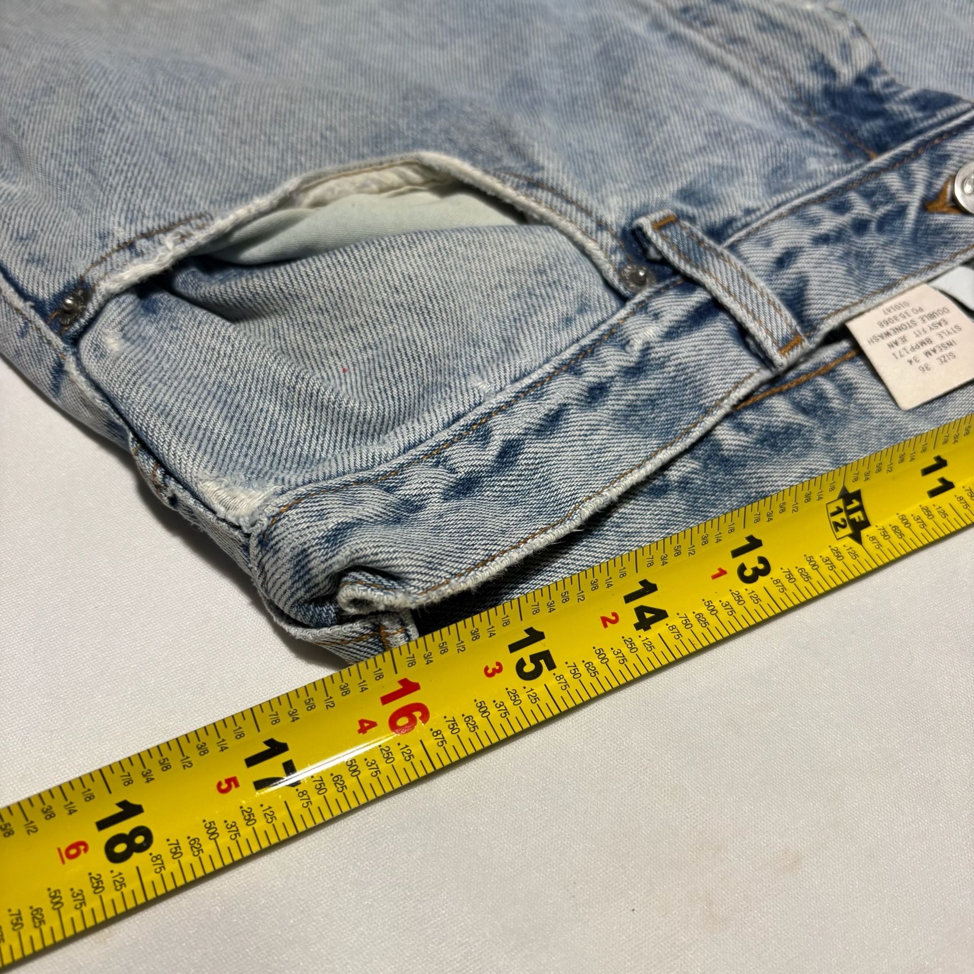 VTG 90s Calvin Klein Jeans Easy Fit Double Stonewash Made in USA Union Tag 33/31 11