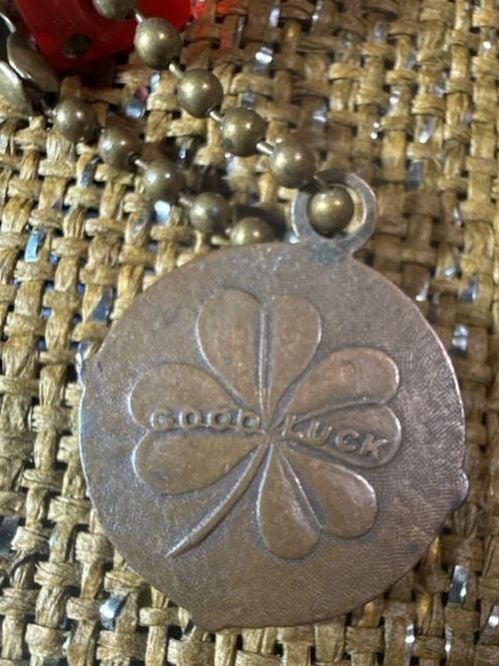 Vintage Wisconsin Dells Stand Rock Good Luck Red Dice Keychain 4